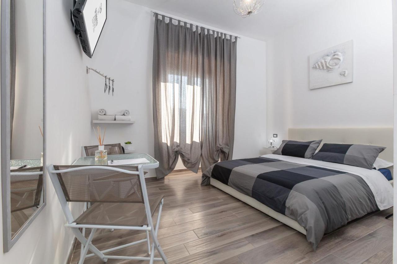 Scirocco Rooms Чивитавеккья Экстерьер фото